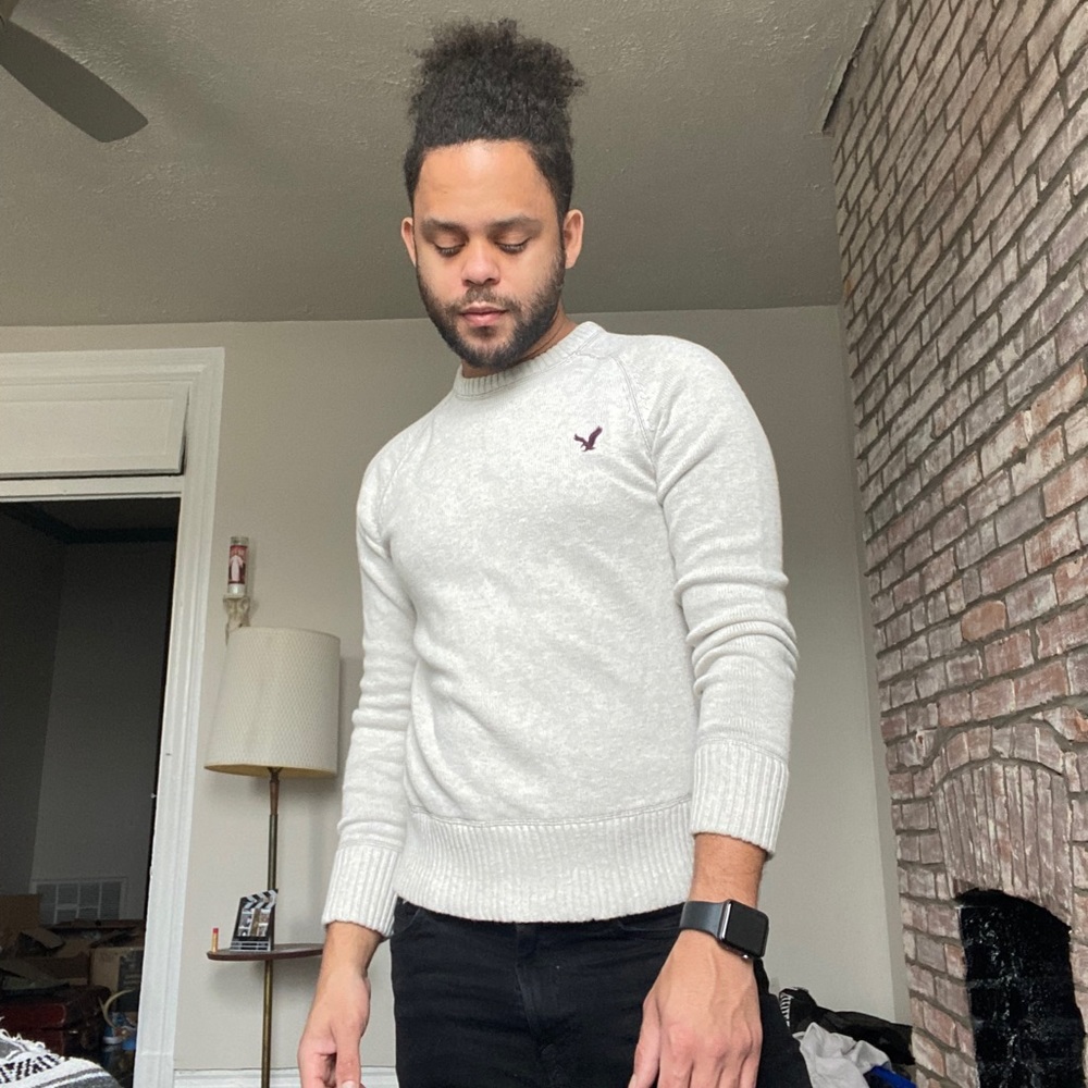 American Eagle Sweater